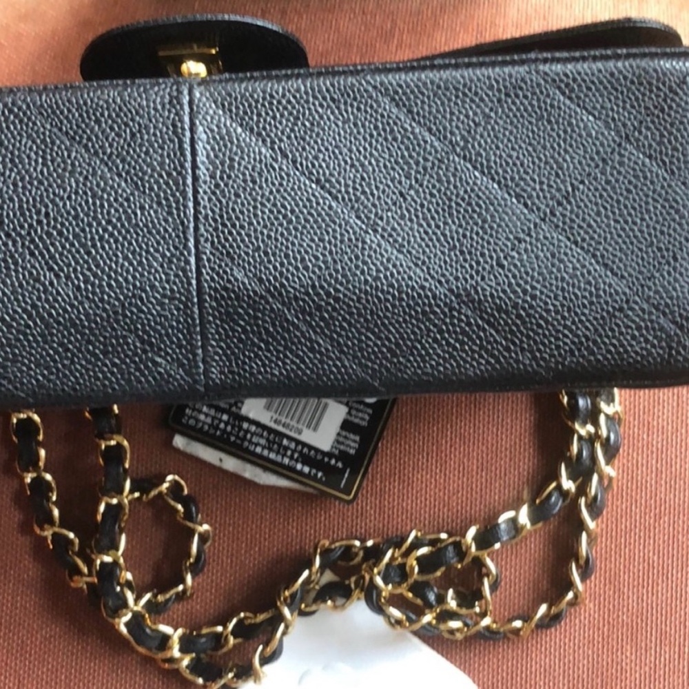 Chanel Black Quilted Shoulder Bag with Gold Accents - Picture 6 of 8